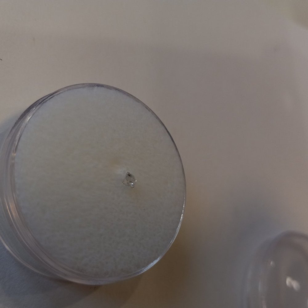 Small 0.35ct diamond - Picture 2 of 3